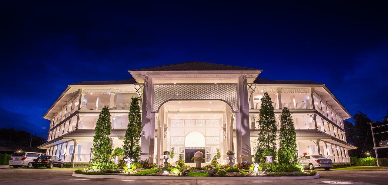 White House Hotel Tak Bagian luar foto