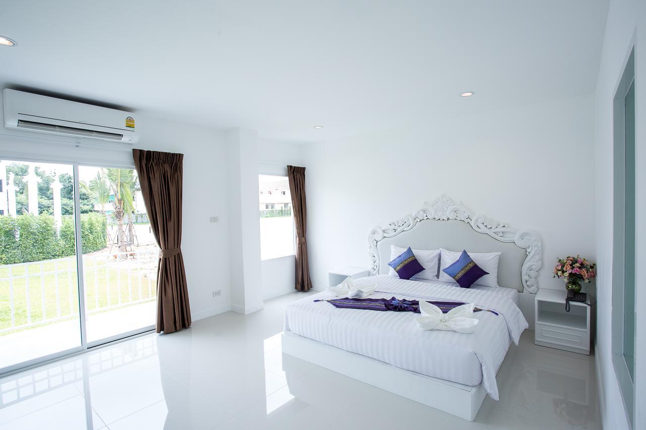 White House Hotel Tak Bagian luar foto
